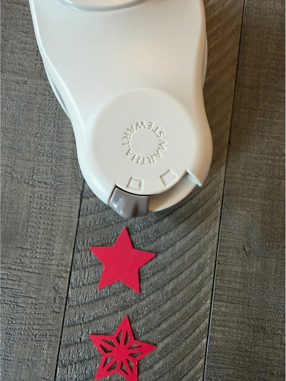 Martha Stewart Star 2 in 1 Shape Punch